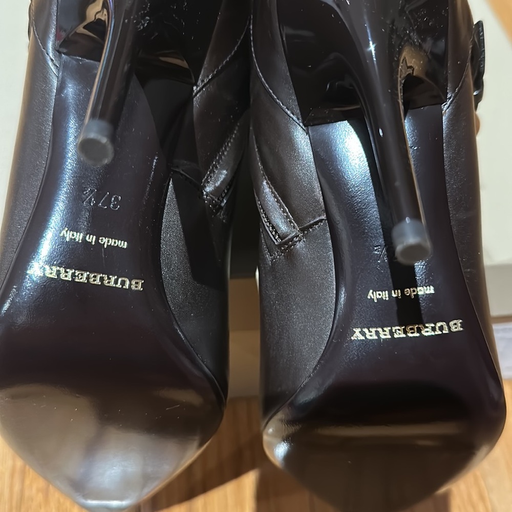 Burberry Brown Leather KneeHigh Zipper Boots Sz 37.5 Euro Almost Mint - Picture 7 of 10